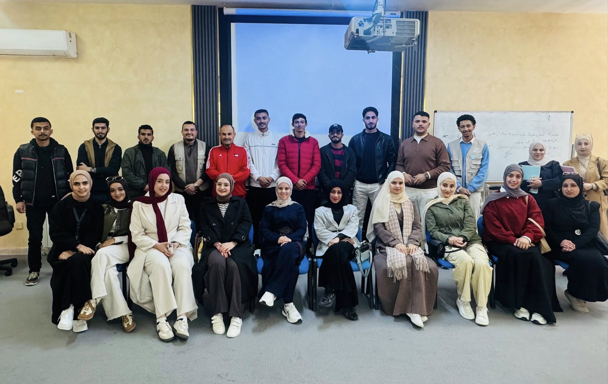 جامعة إربد الأهلية تُنظم جلسة تَعريفية بمنصة نَحْنُ لتعزيز ثقافة العمل التطوعي بين الطلبة