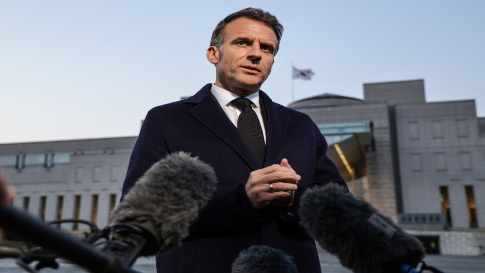 ماكرون يتهم ترامب بإفراغ حلف شمال الأطلسي من مضمونه