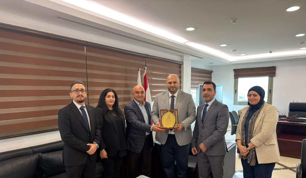 المجلس الإنمائي العربي للمرأة والأعمال يكرّم وزير الصحة اللبناني