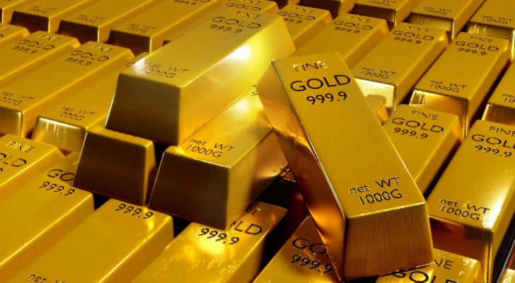 الذهب يرتفع إلى مستوى قياسي جديد