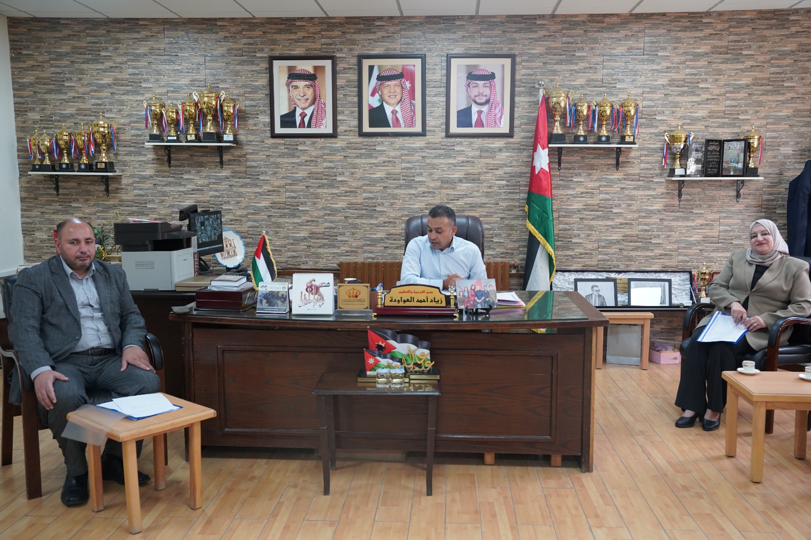 العواودة يترأس اجتماع لجنة التوجيه المهني