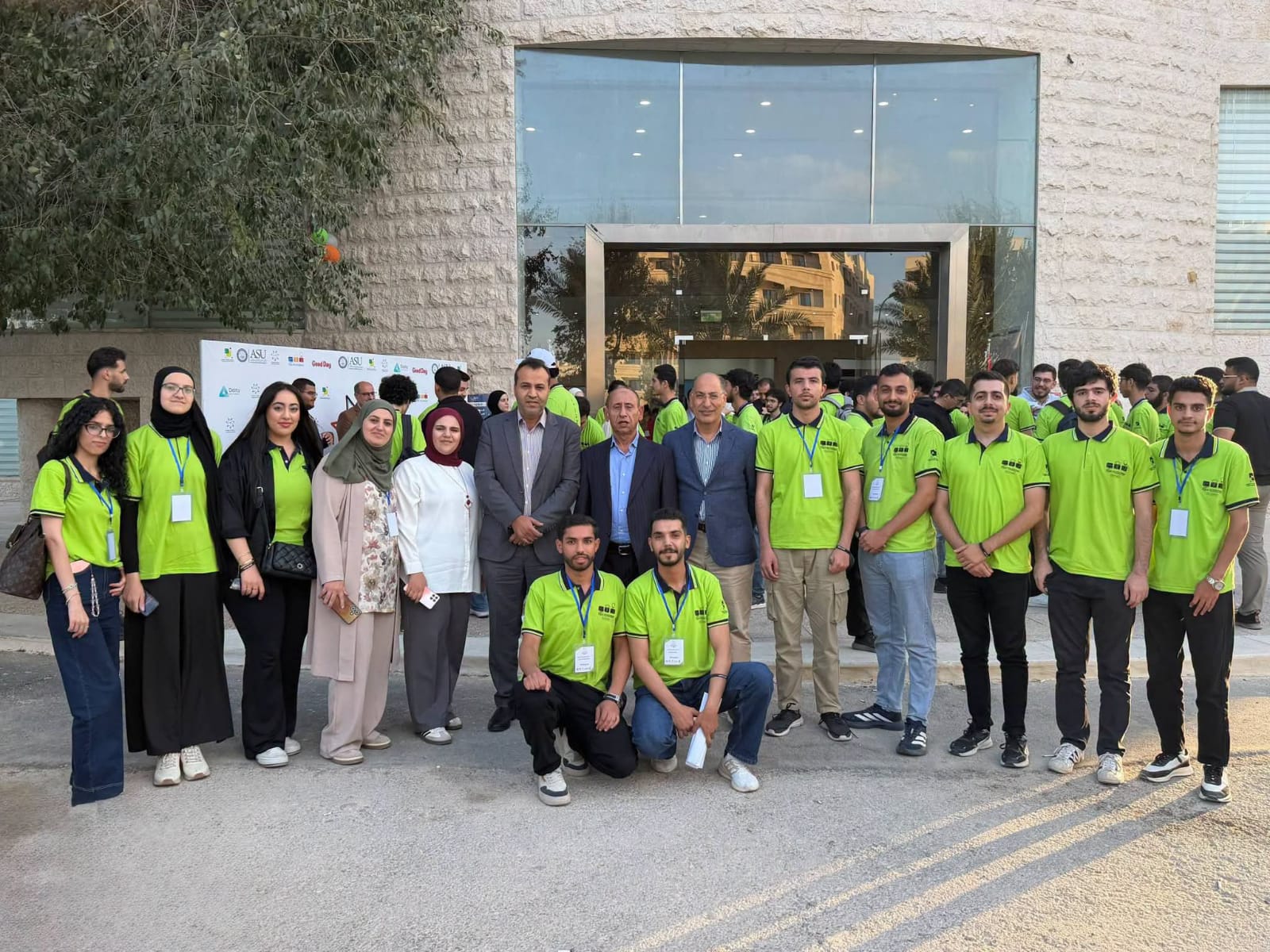 جامعة عجلون الوطنية تتأهل إلى المسابقة العربية للبرمجة ACPC بفريق Code and Tea