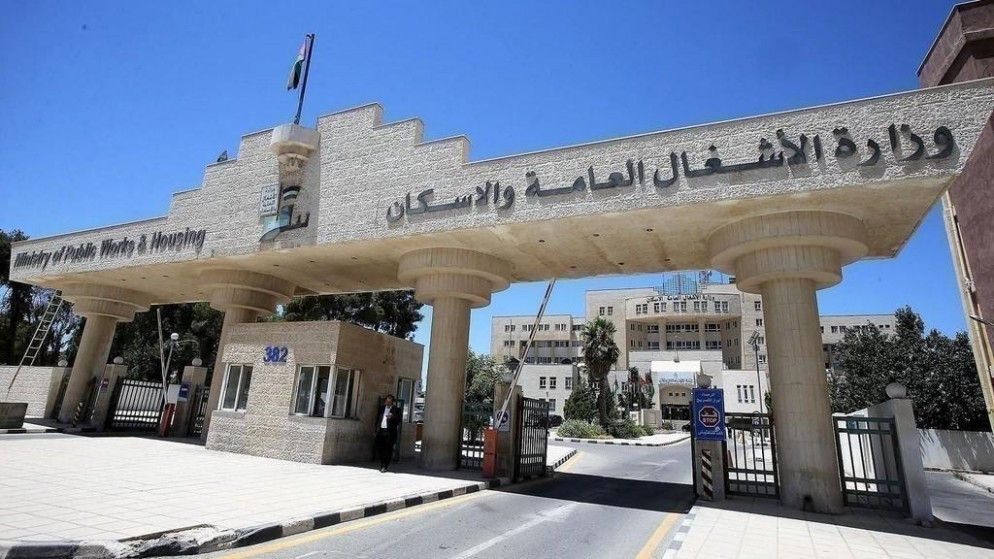  بدء إنشاء نفق وتحويل حركة السير في شارع شطنا مع طريق إربد الدائري