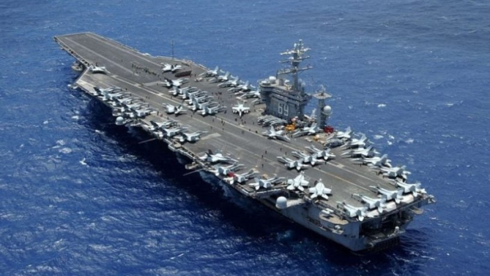 توجه حاملة الطائرات فورد إلى أحد الموانئ بعد تعرضها لحريق