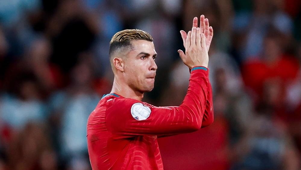 255 يورو ..  كم ثانية يحتاج رونالدو لتسديد غرامة عقوبته؟