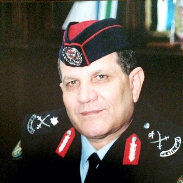 اللواء المتقاعد محمد بني فارس