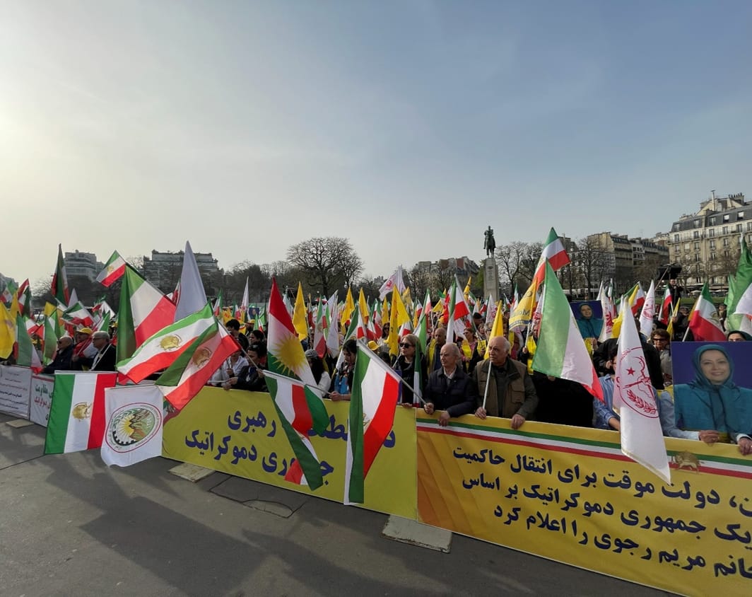 من باريس إلى واشنطن: الإيرانيون يدعمون البديل الديمقراطي