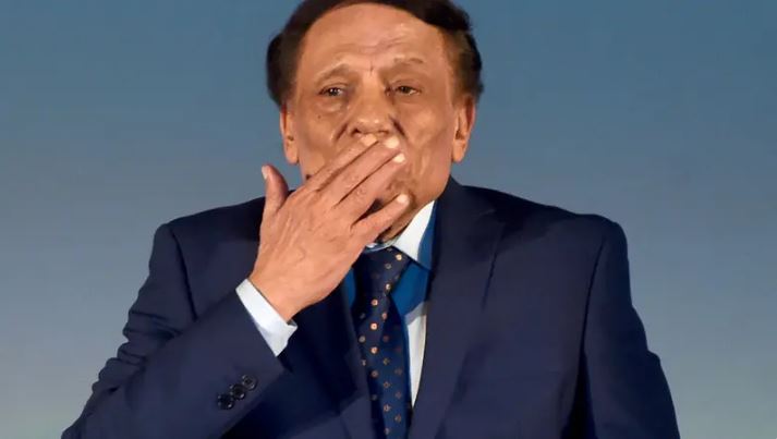 سوسن بدر تطمئن الجمهور على صحة عادل إمام: يعيش استراحة محارب