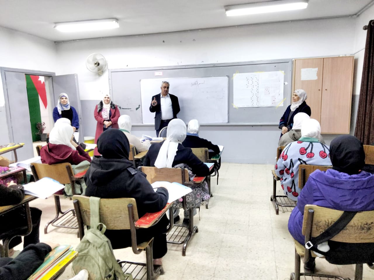 جويعد يواصل جولاته التفقدية في الميدان التربوي