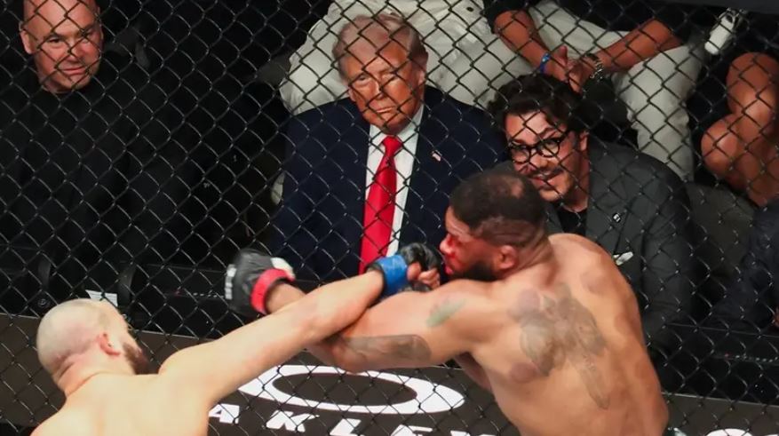 نزال للفنون القتالية بالبيت الأبيض في عيد ميلاد ترامب