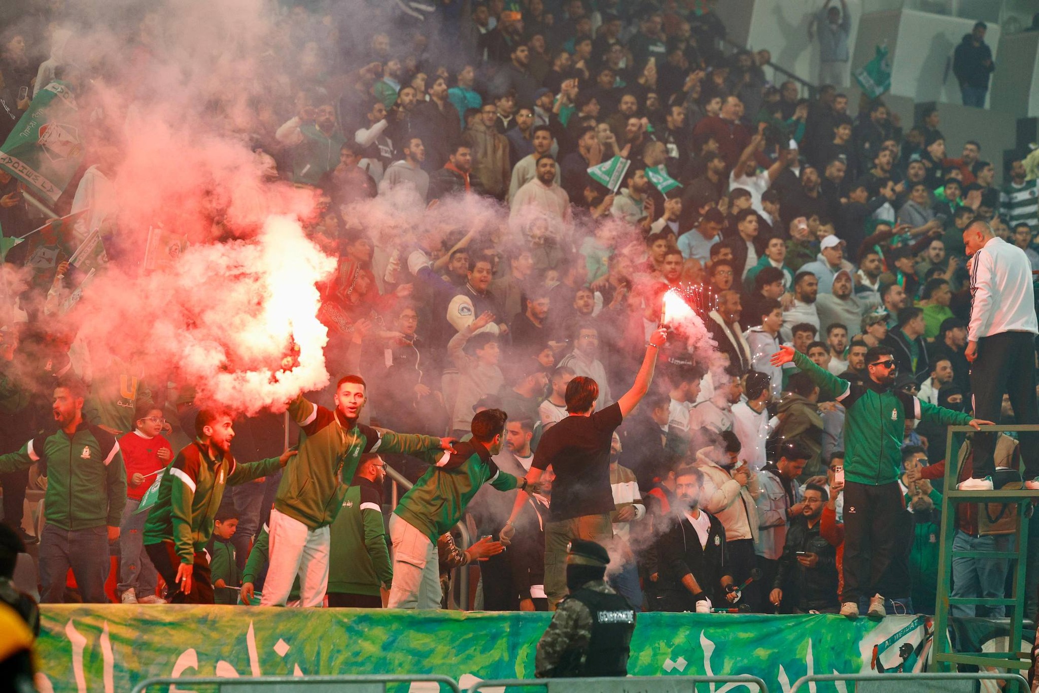 الوحدات يتخطى الجزيرة ويدخل بمنافسة على صدارة الدوري 