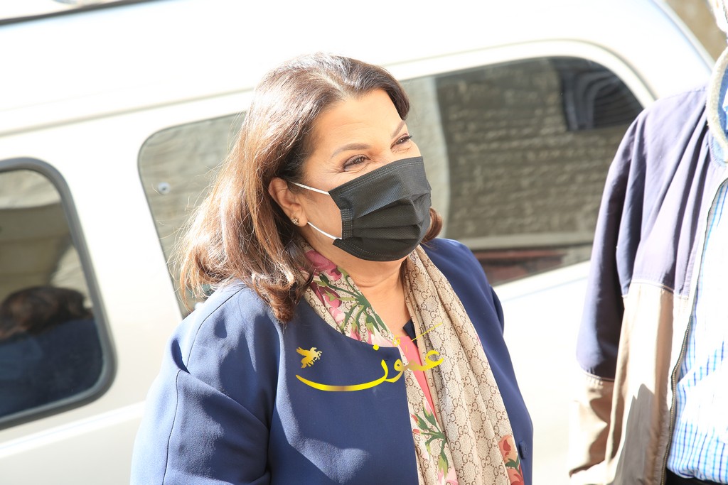 العرموطي تطلق حملة خيرية لتوزيع البطانيات والمعاطف وطرود الخير