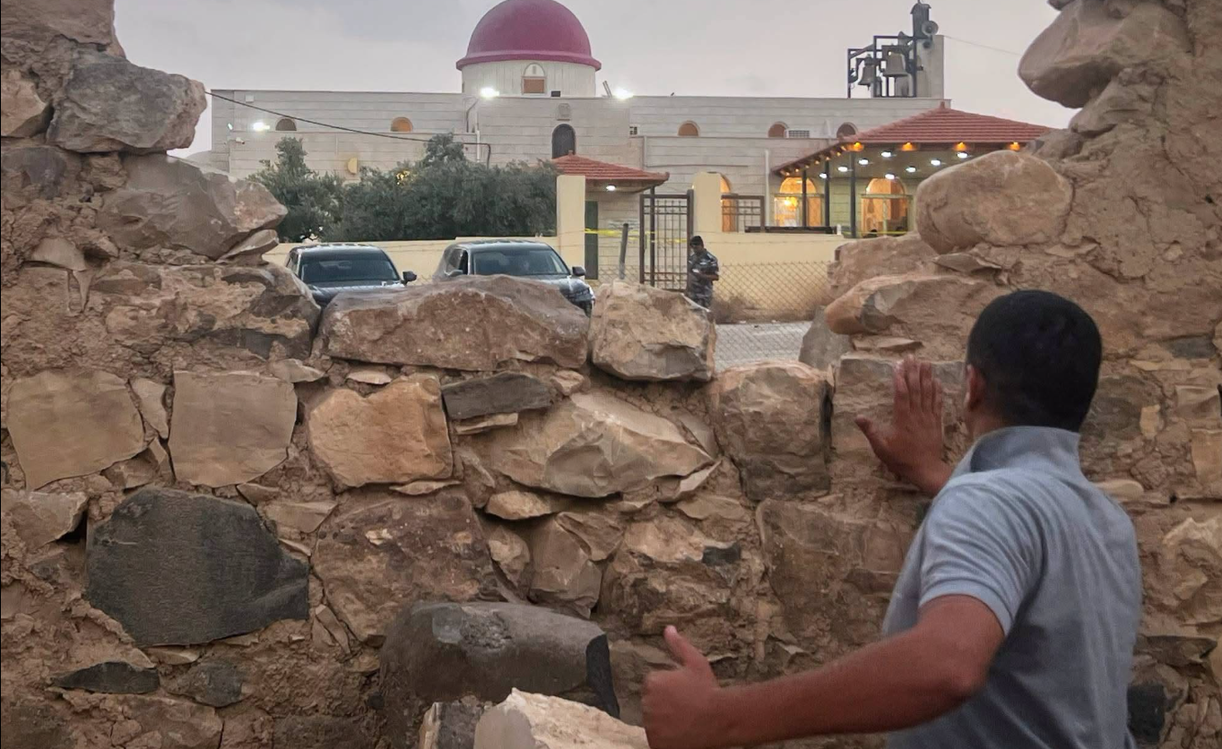 الطيبي يُدين الهجوم الإرهابي على الكنيسة في الكرك 