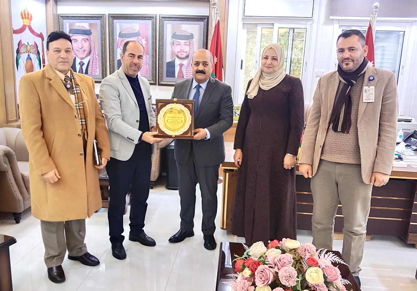 الحوامدة يكرم محافظ اربد ومتصرف اللواء 