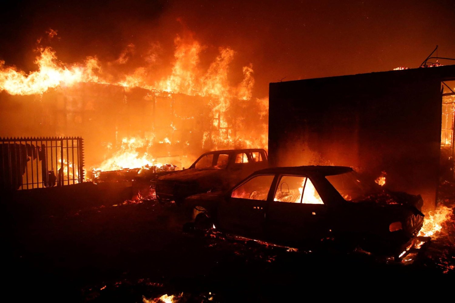 رجل إطفاء متهم بحريق أودى بحياة 137 شخصًأ في أمريكا الجنوبية 