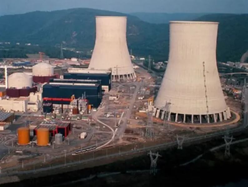 الطاقة الذرية: النشاط العسكري قرب محطة بوشهر قد يتسبب بحادث إشعاعي