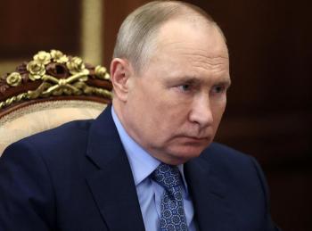بوتين يوقع قانونا يشدد العقوبات على رافضي القتال