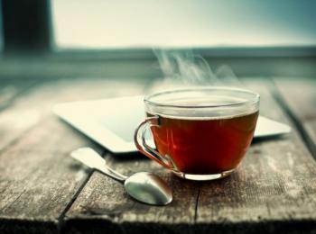هل شرب الشاي يسبب النقرس؟