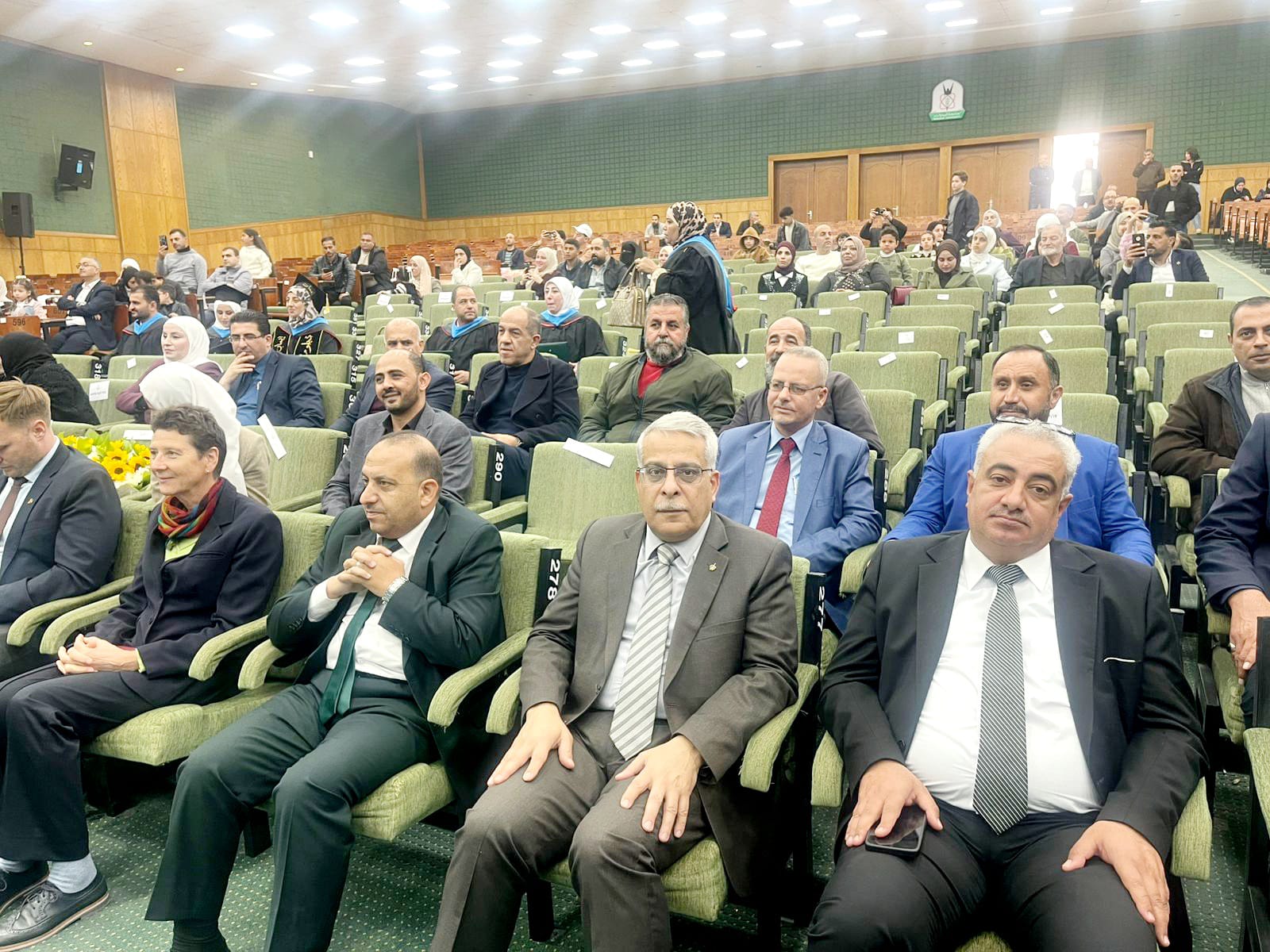 تربية عجلون تشارك في حفل تخريج طلبة الدبلوم العالي  التعليم الدامج