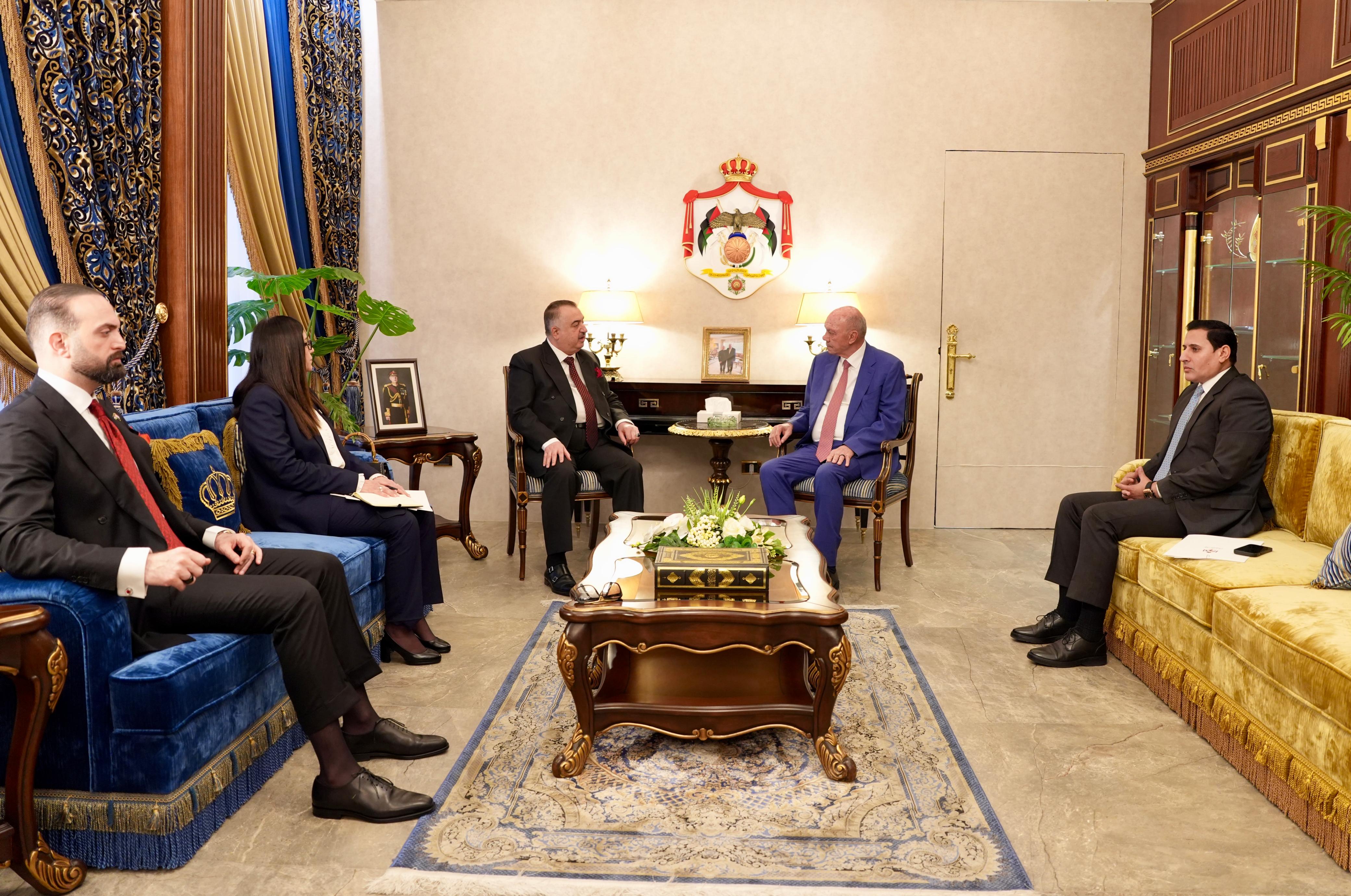 رئيس الاعيان يلتقى سفراء دول شقيقة وصديقة لدى المملكة