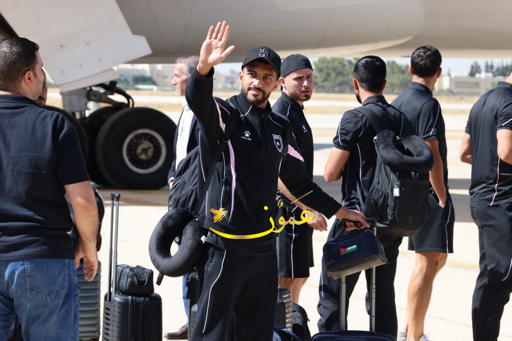 منتخب النشامى يصل أرض الوطن وسط استقبال شعبي كبير