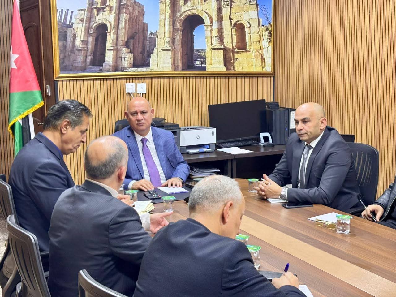 جاهزية ميدانية في المحافظات لمواجهة الحالة الجوية