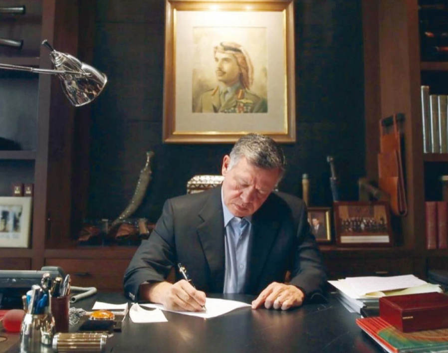 من ((فرصتنا الأخيرة)) إلى الأمل الدائم ..  ((قراءة في فكر الملك عبدالله الثاني)) .. 