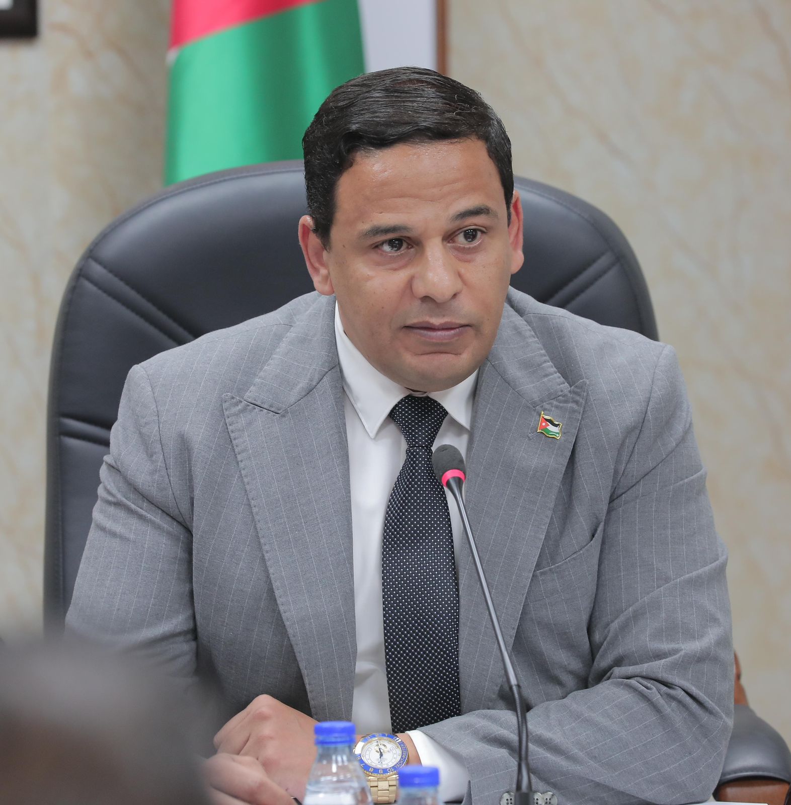 النائب الدكتور أيمن أبوهنية