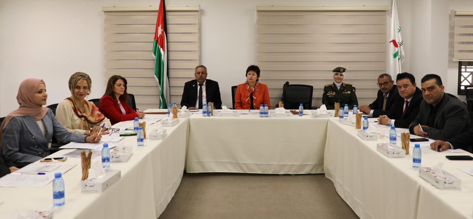 عميد كلية التمريض في جامعة إربد الأهلية يُشارك في منتدى عمداء كليات التمريض والقبالة لمناقشة الاستراتيجية الوطنية 2026-2030