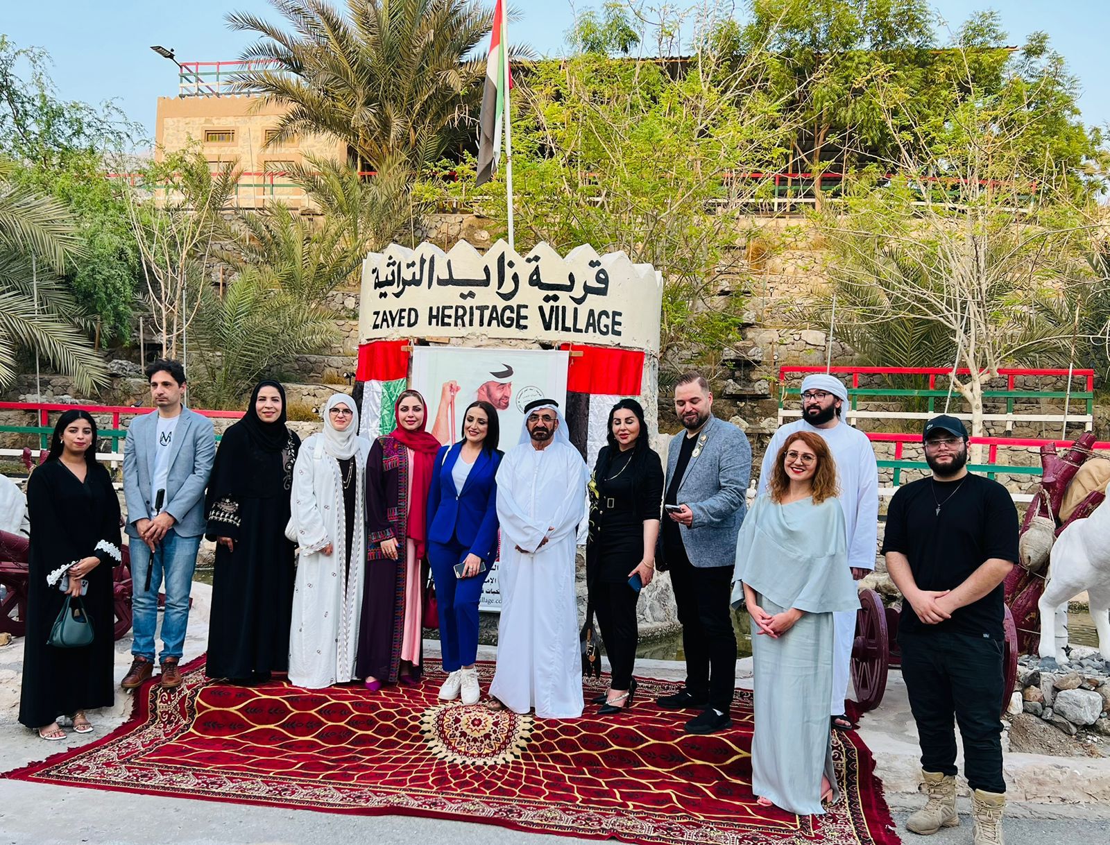 الكوري تتراس الوفد الاعلامي في زيارة قرية زايد التراثية | اخبار الاردن