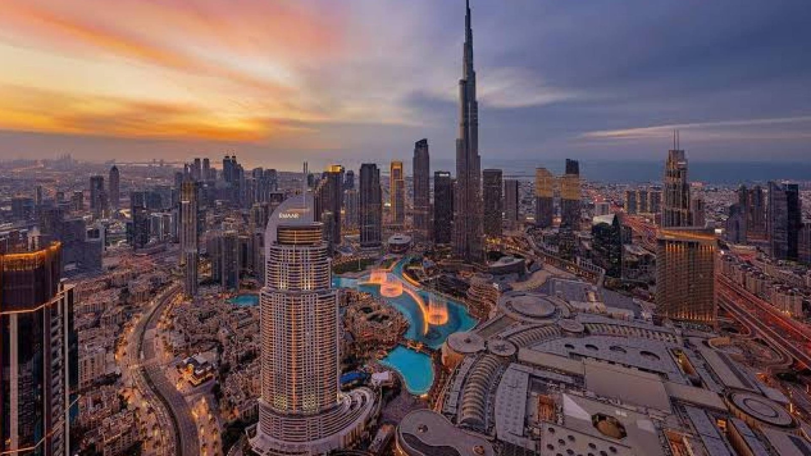 المكتب الإعلامي لحكومة دبي ينفي أنباء انفجارات وسط المدينة