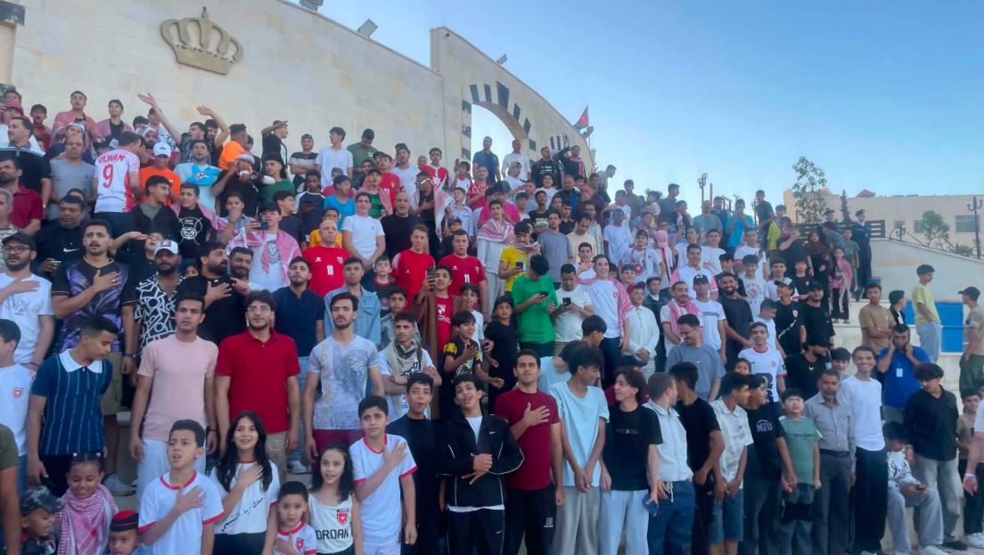 جماهير الزرقاء تتأهب لدعم النشامى في لقائه مع الارجنتين