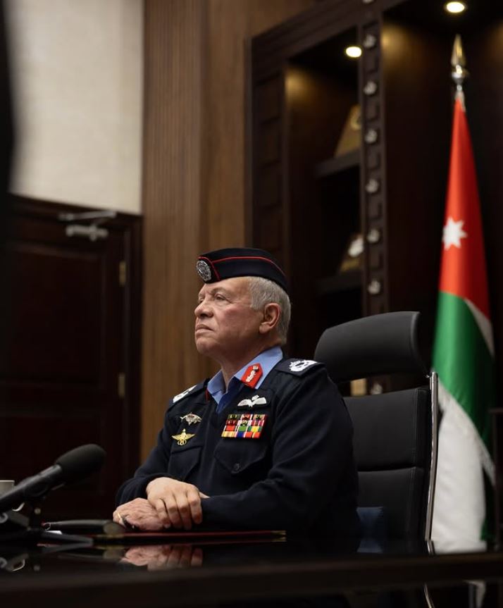 الملك يطلع على تجهيزات الأمن العام للتعامل مع الظروف الجوية 