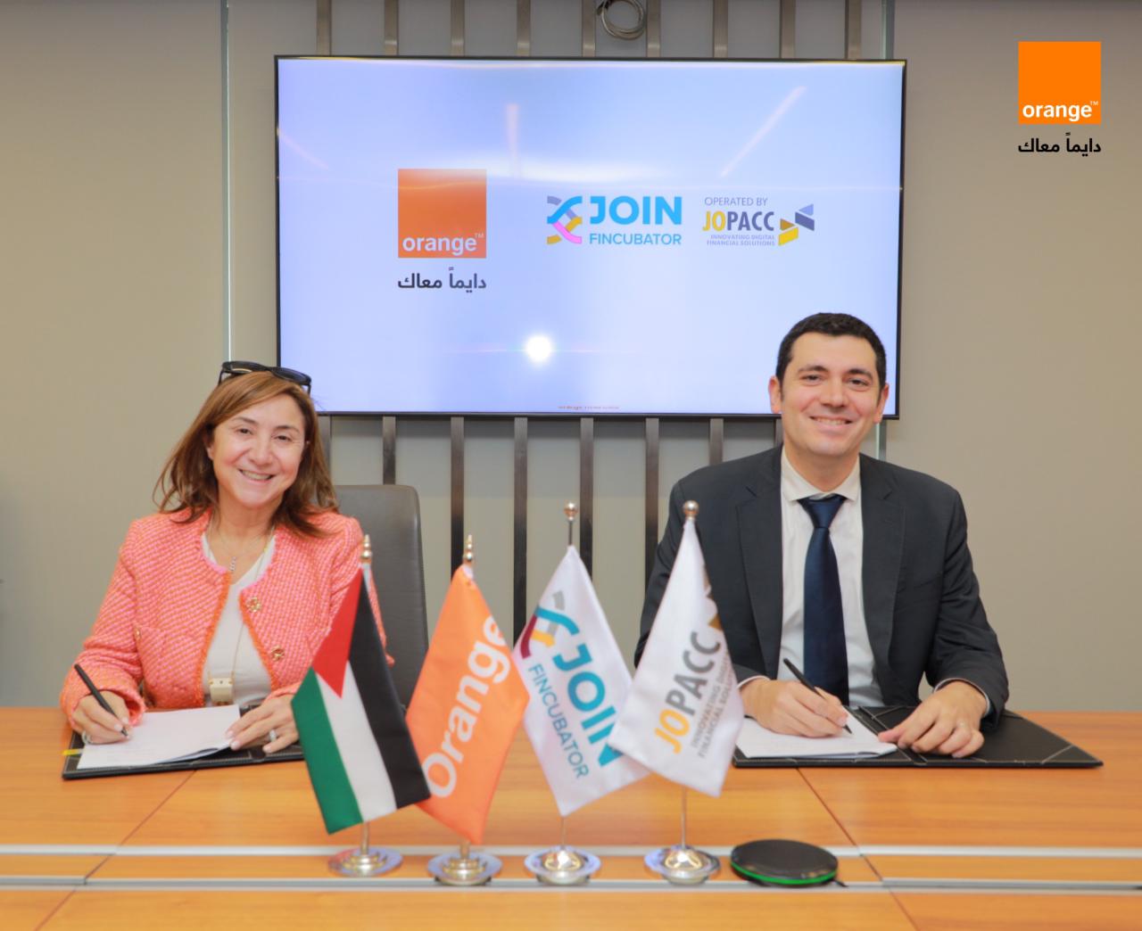 أورنج الأردن وجوباك توقعان مذكرة لتعزيز الابتكار وبناء الكفاءات الرقمية