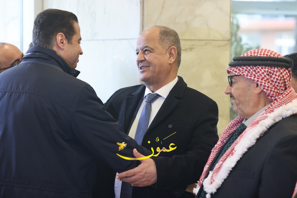 البطوش يقيم مأدبة غداء بمناسبة زفاف نجله نادر (صور)