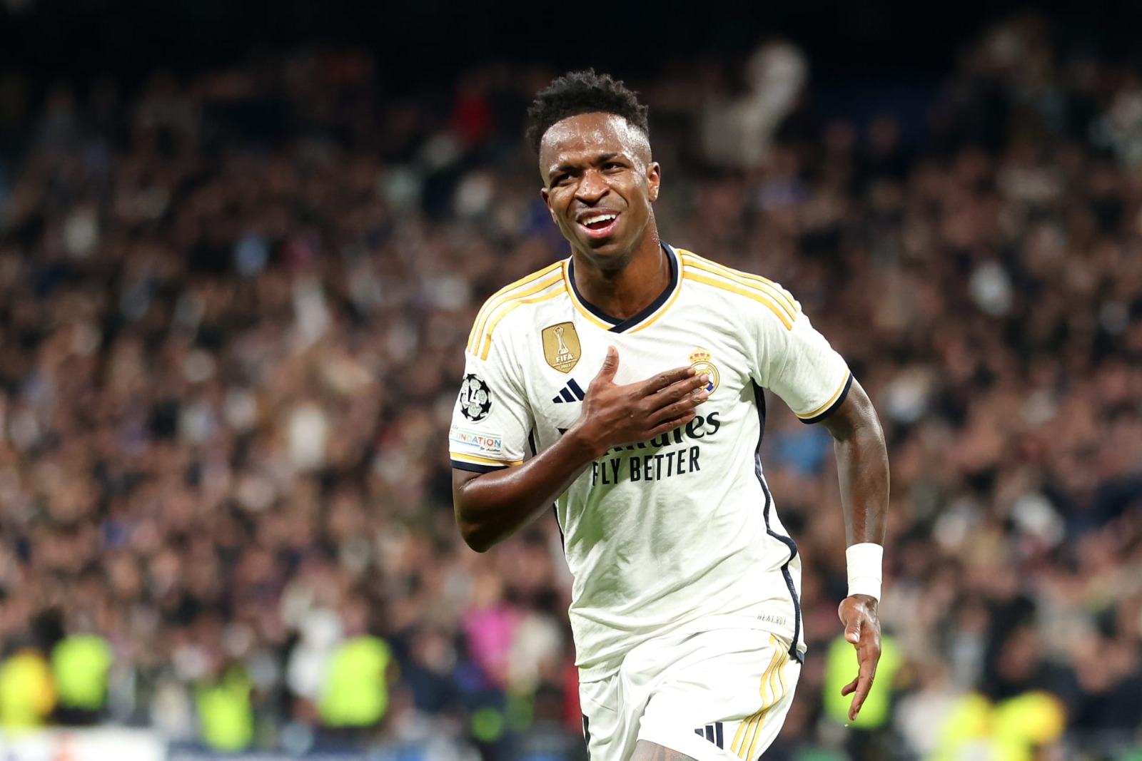 براتب تاريخي ..  آرسنال يغري فينيسيوس جونيور لترك ريال مدريد