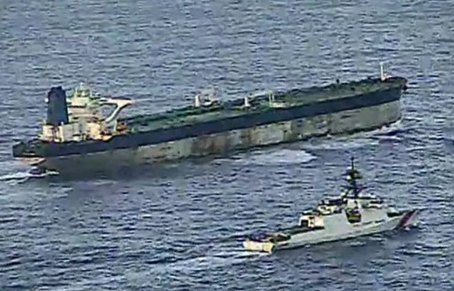 مسؤول روسي: موسكو سترد على احتجاز فرنسا لناقلة النفط 