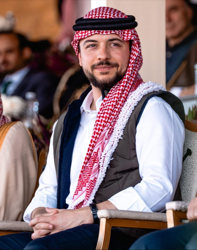  التربية والتعليم تُهنئ ولي العهد بعيد ميلاده الـ32