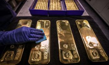 هبوط الذهب وارتفاع الدولار عالميا