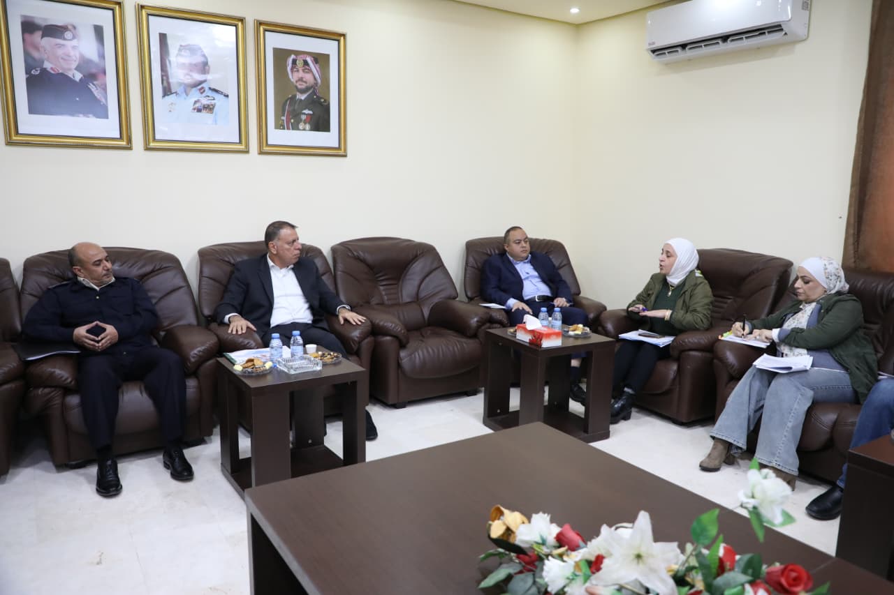 الفراية في مركز حدود العمري ويتابع تسهيل حركة المسافرين