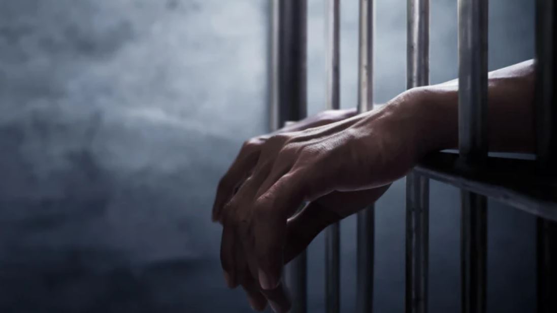 مشروع قانون التنفيذ يوسع منع سفر المدين ويعدل تسوية ديونه