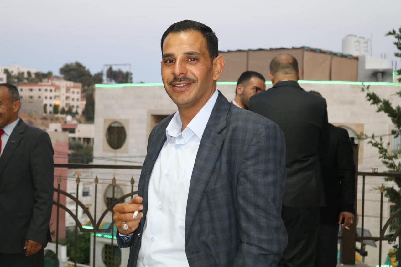 أحمد بزبز الحياري ..  مبارك درجة البكالوريوس 