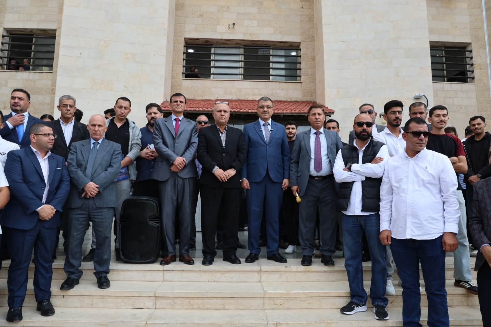 جامعة عجلون الوطنية تنظم وقفة تضامنية رفضًا للإرهاب وتأكيدًا على وحدة الصف الوطني
