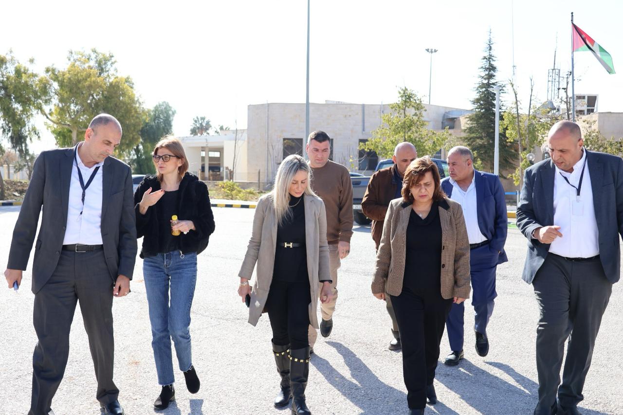 السقاف: تطوير الأسواق الحرة الحدودية رافعة حقيقية للاقتصاد الوطني