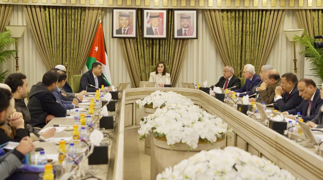 الحوار الوطني في الأعيان تطّلع على برامج مركز تطوير الأعمال 