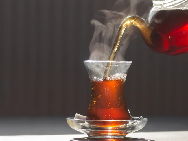 الإبريق الزجاجي يجعل الشاي أكثر فائدة صحياً