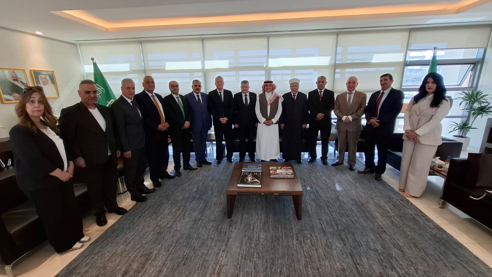 السفير السعودي يبحث مع جمعية عَون تعزيز التعاون الثقافي بين البلدين