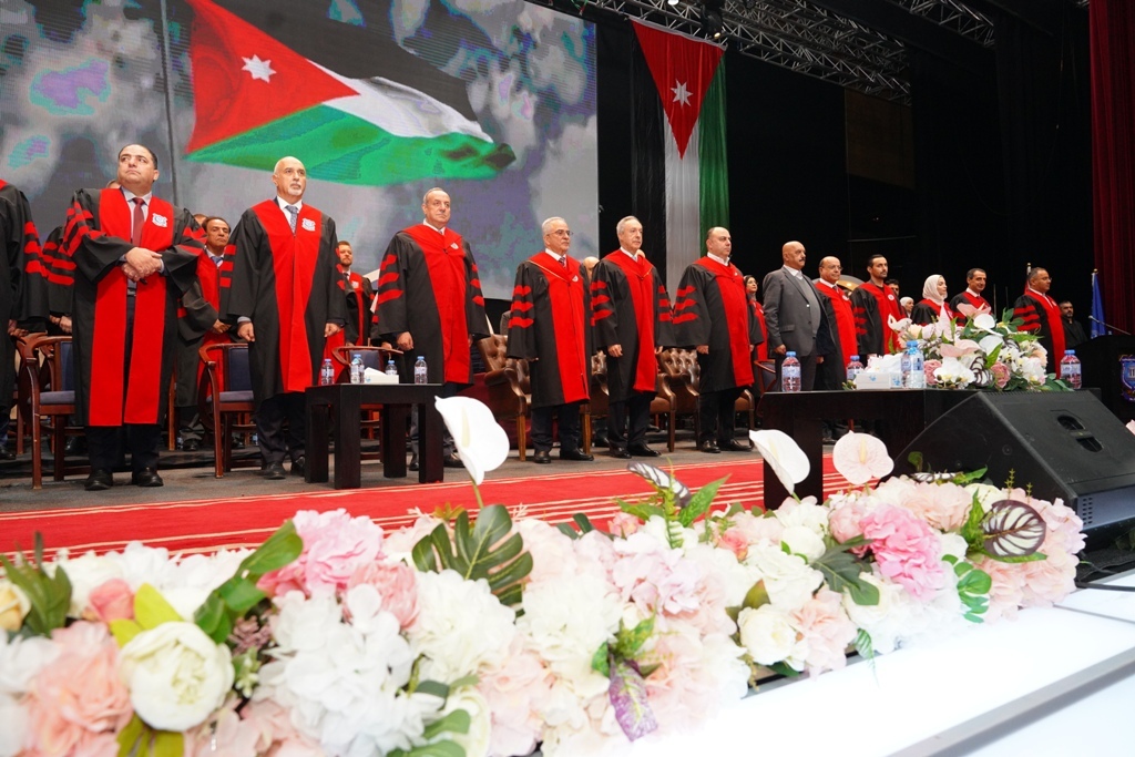  دولة الكباريتي  يرعى اليوم الأول لإحتفال عمان الأهلية بتخريج طلبتها للفصل الأول من الفوج 33 