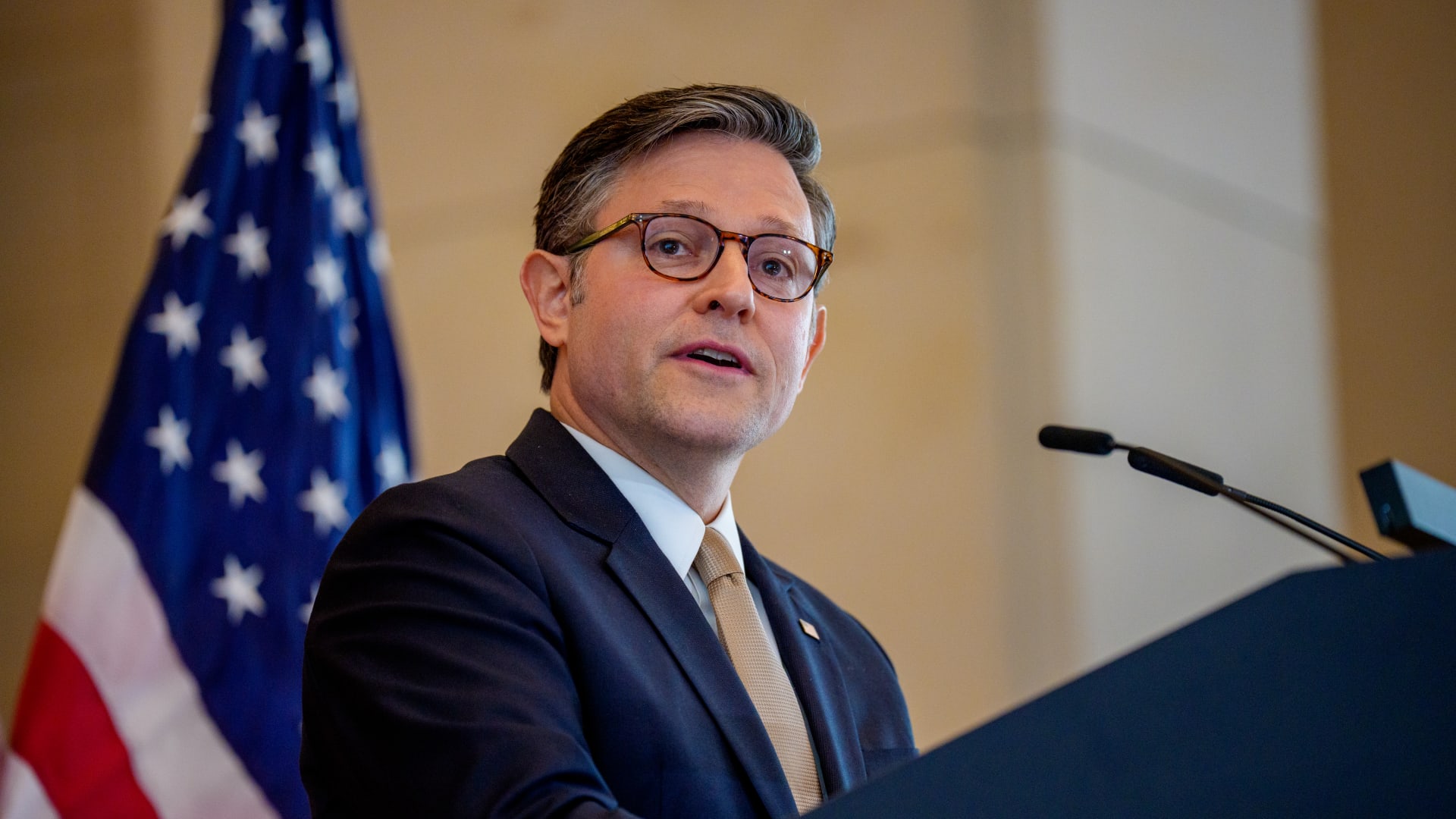 رئيس النواب الأمريكي يتوقع إنهاء الإغلاق الجزئي الثلاثاء