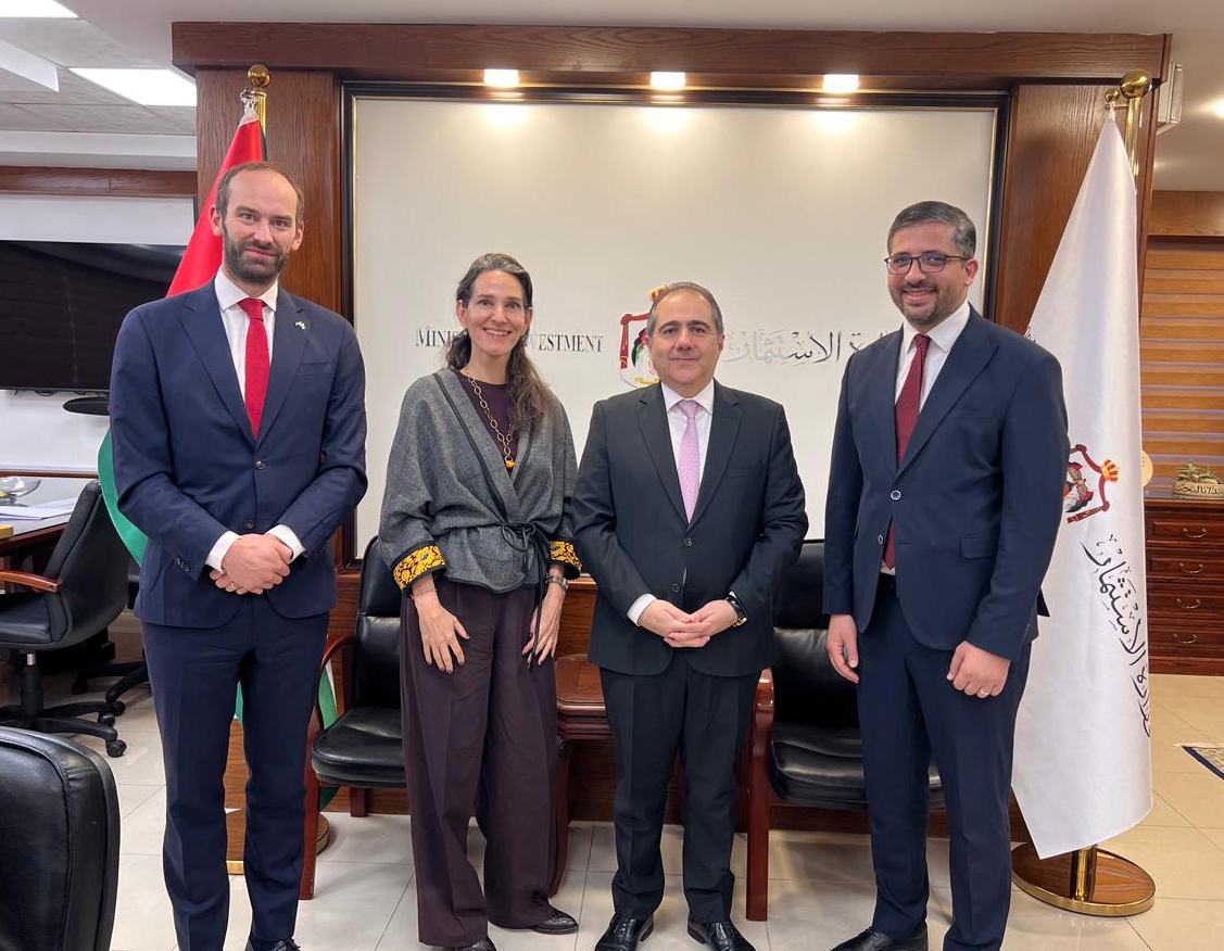 وزير الاستثمار يبحث والسفيرة السويسرية والقائم بأعمال السفارة السويدية آفاق التعاون 